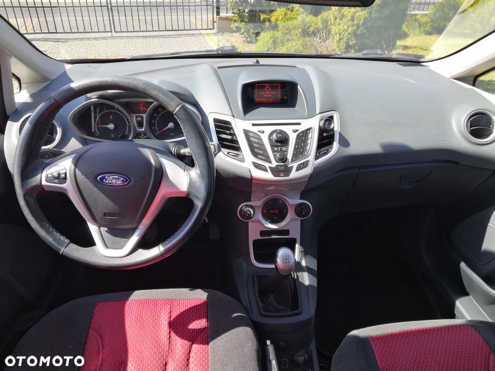 Ford Fiesta 1.25 Ghia - 14