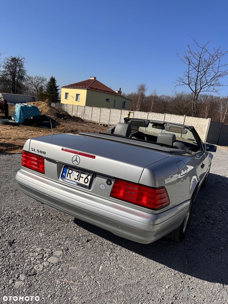 Mercedes-Benz SL - 10