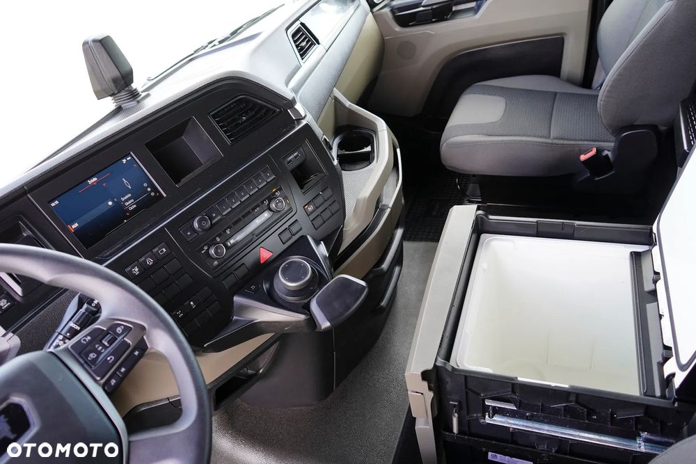 MAN TGX / 18.470 / EURO 6 / GX / ACC / MAŁY PRZEBIEG - 9