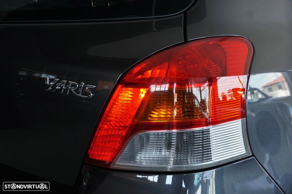 Toyota Yaris 1.0 VVT-i Comfort+AC - 28