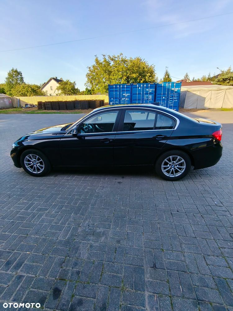 BMW Seria 3 320i Advantage - 34