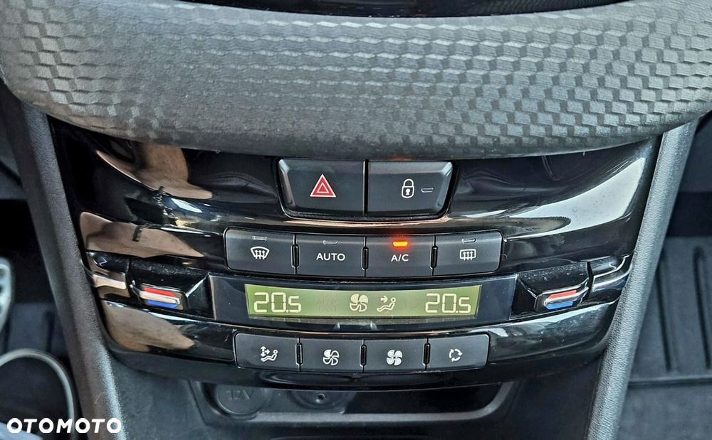 Peugeot 2008 - 33