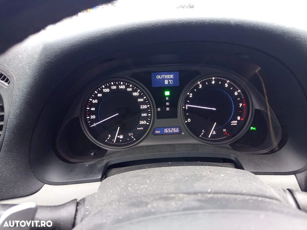 Lexus Seria IS 250 2.5 V6 Aut Luxury - 6