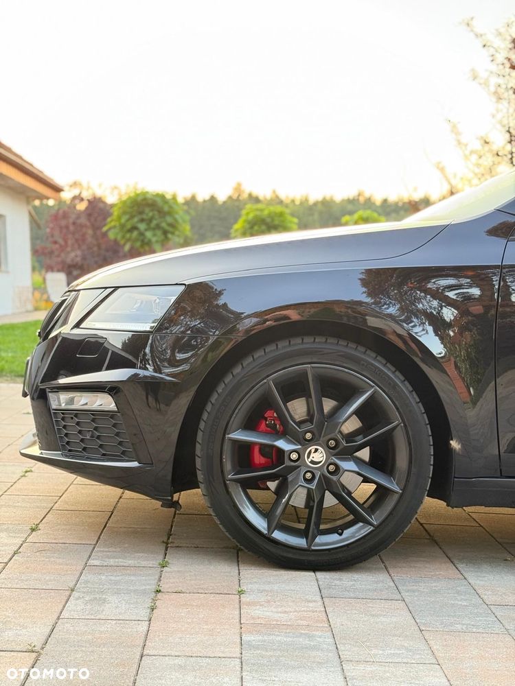 Skoda Octavia 2.0 TDI RS DSG - 4