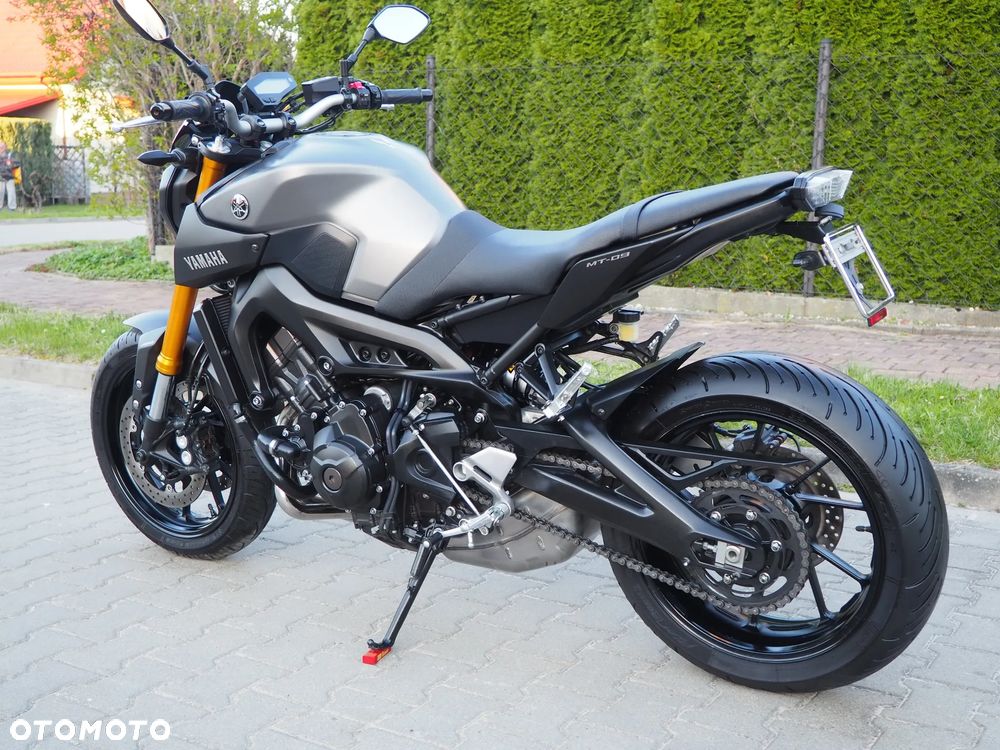 Yamaha MT - 6