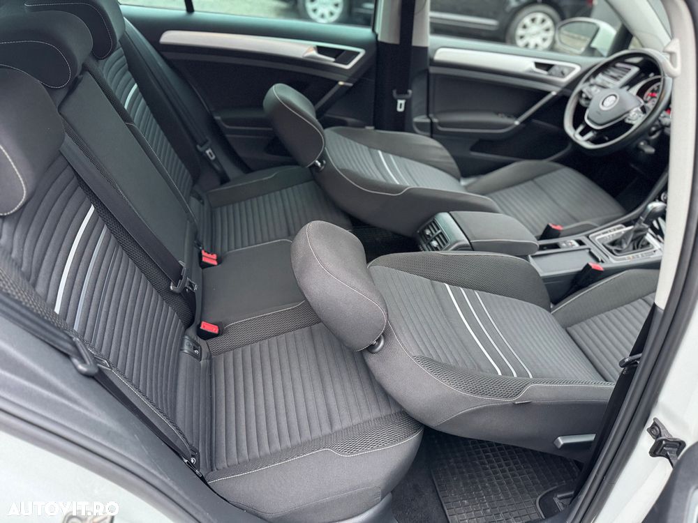 Volkswagen Golf 1.4 TSI BlueMotion Technology DSG Cup - 17