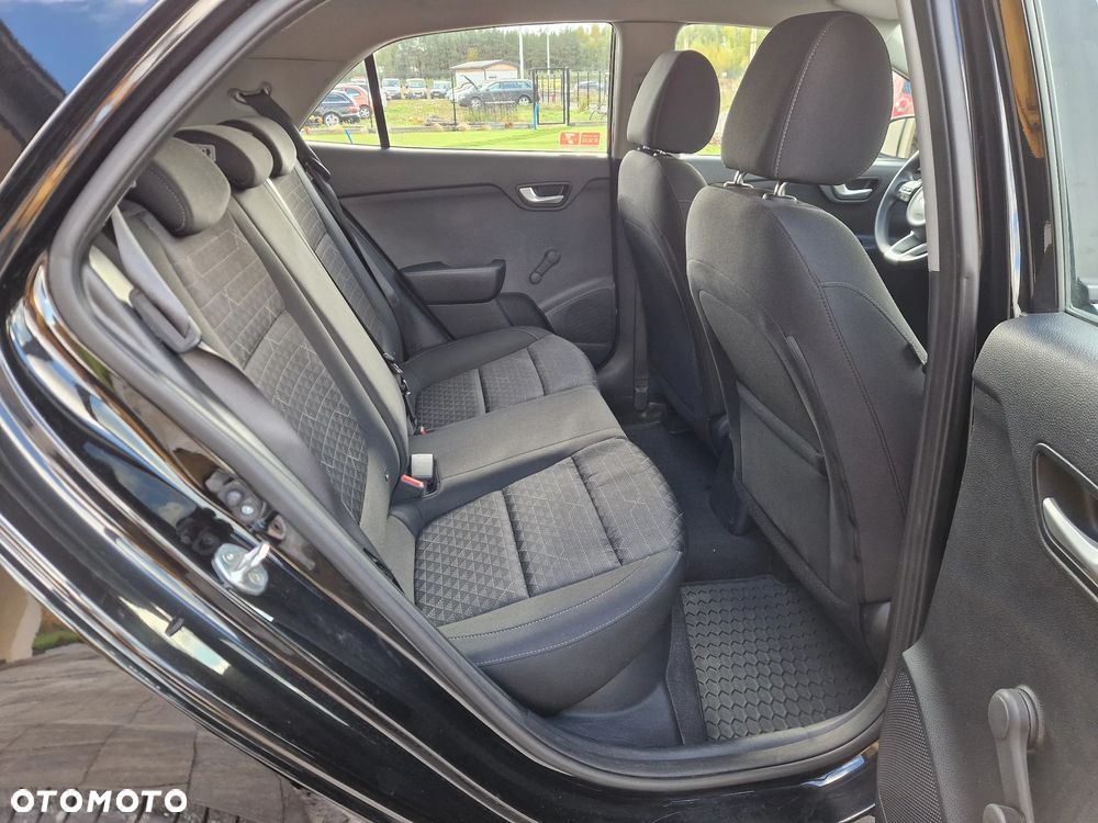Kia Rio 1.2 M - 13