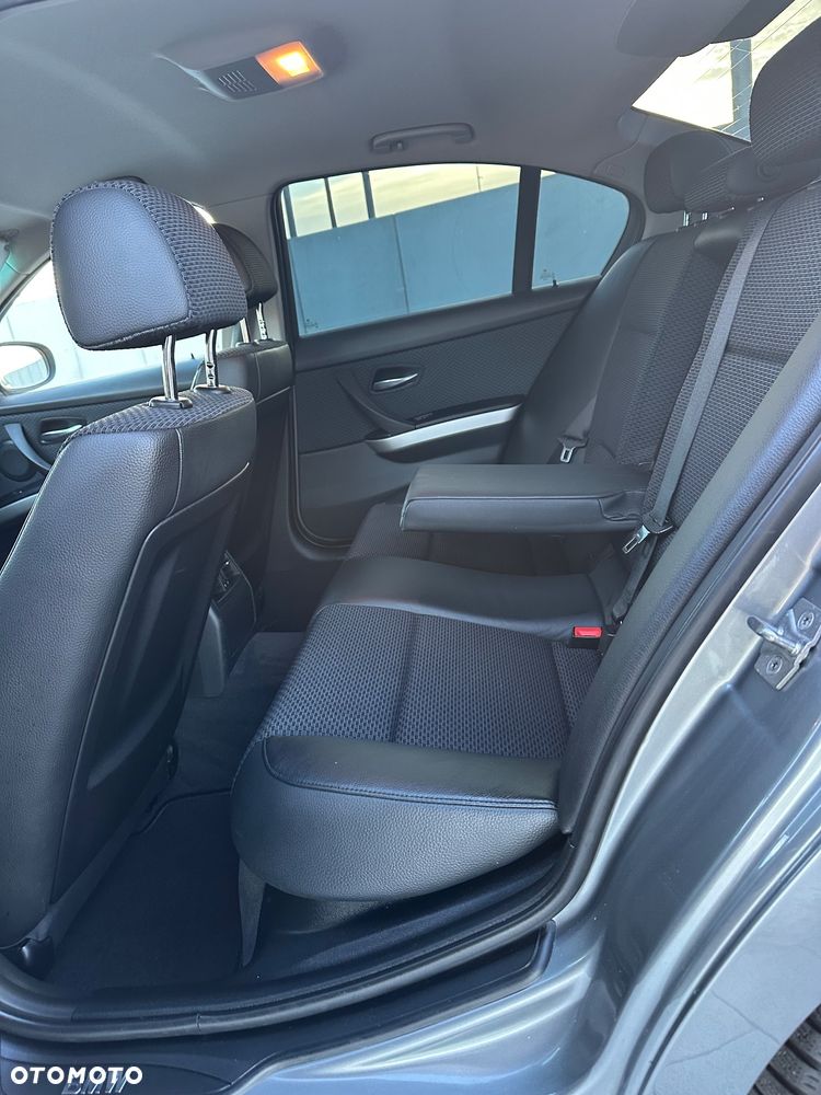 BMW Seria 3 320d Eff.Dynamics - 22