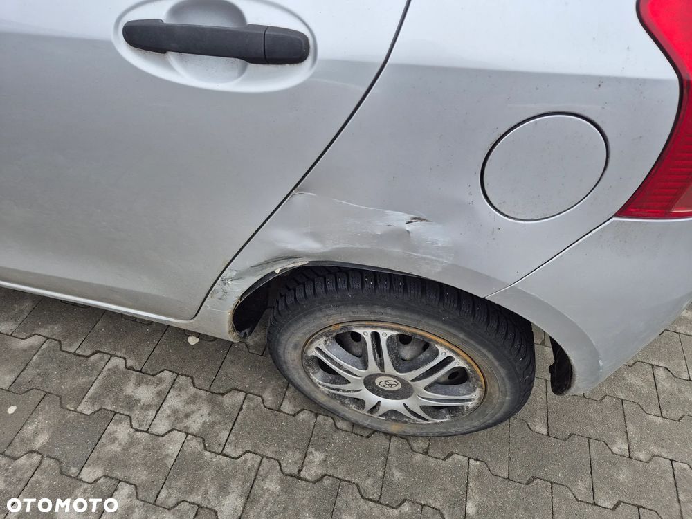 Toyota Yaris 1.0 Luna A/C - 5