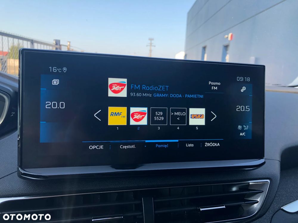 Peugeot 3008 1.2 PureTech Allure S&S EAT8 - 16