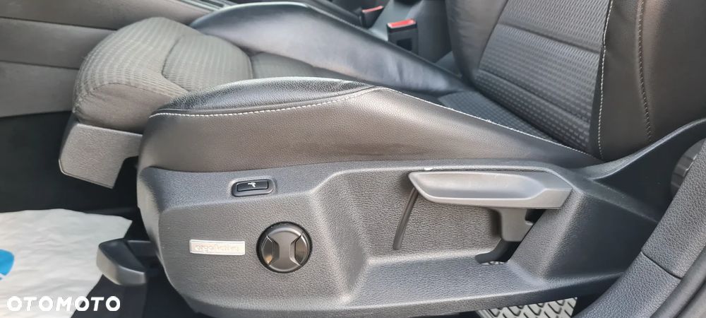 Volkswagen Golf 1.4 TSI BlueMotion Technology Highline - 24