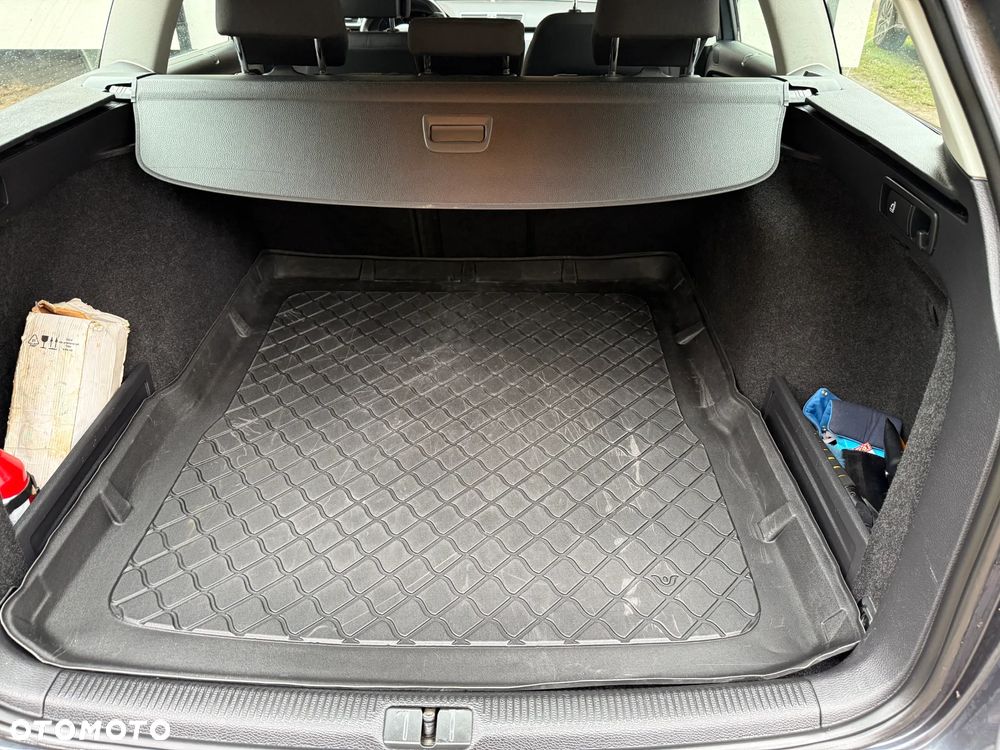 Volkswagen Passat 2.0 TDI Comfortline DSG - 22