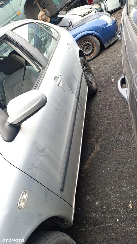 36007 Seat Leon I model od 99-06 2000 rok silnik 1.6 16V 105 km AZD skrzynia ERT lakier LS7N - 6