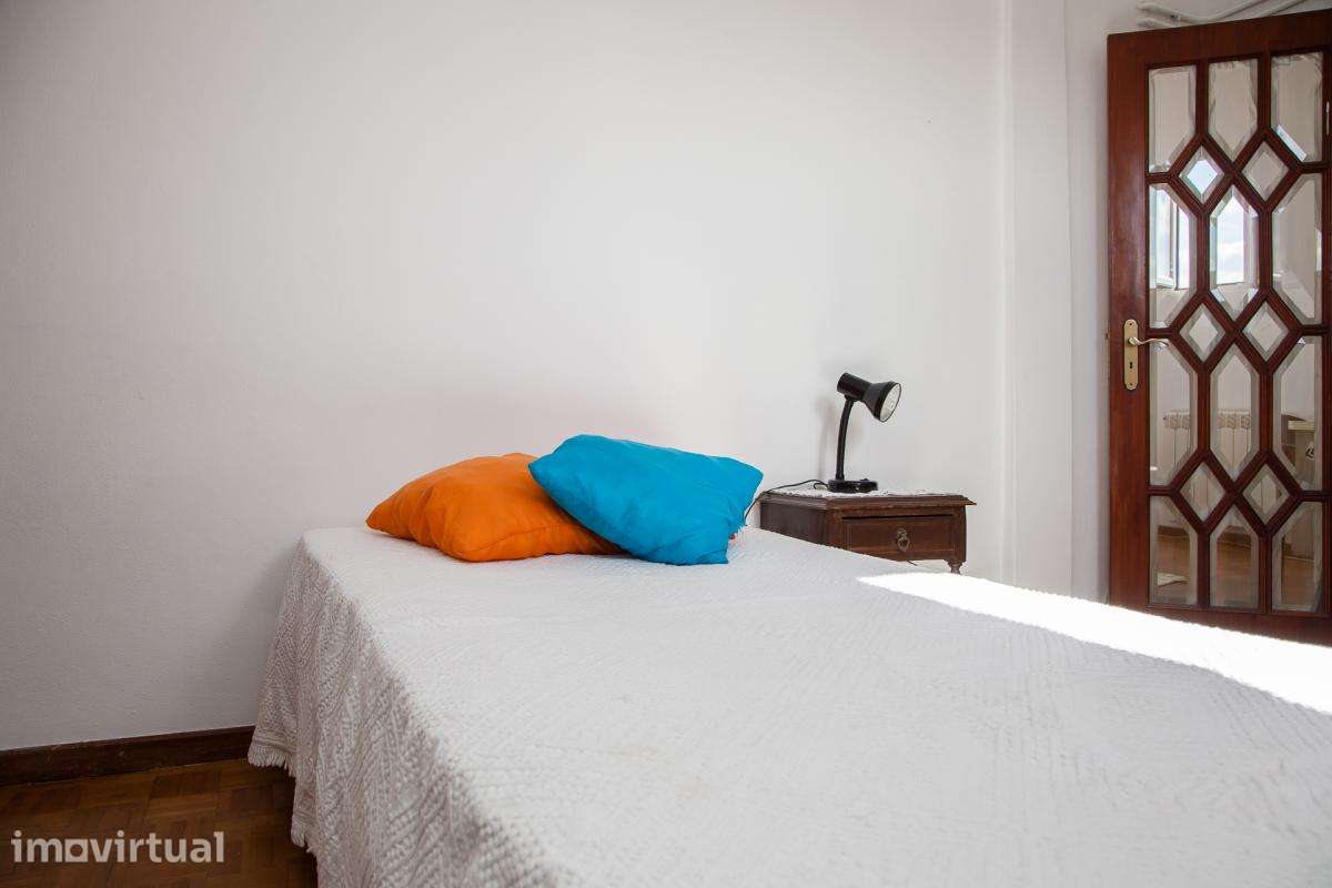 Quarto - localizado em Montes Claros Coimbra - Grande imagem: 5/18