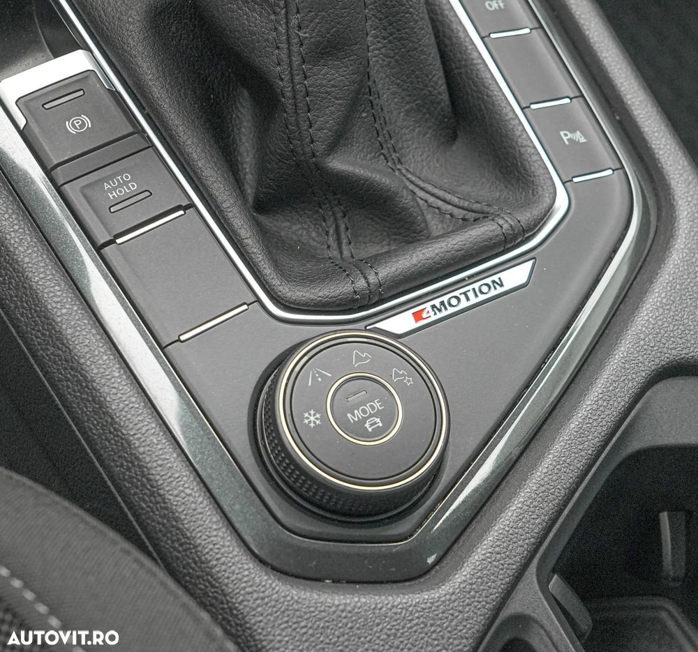 Volkswagen Tiguan 2.0 TDI 4Mot DSG Elegance - 25