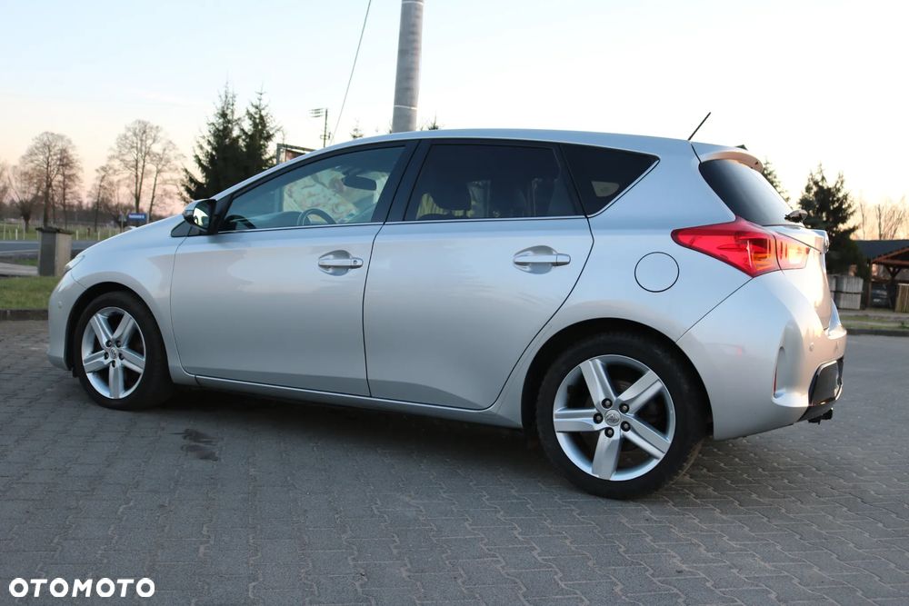 Toyota Auris 2.0 D-4D Prestige - 6