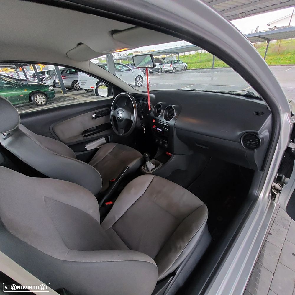 SEAT Ibiza 1.2 12V Signo - 11