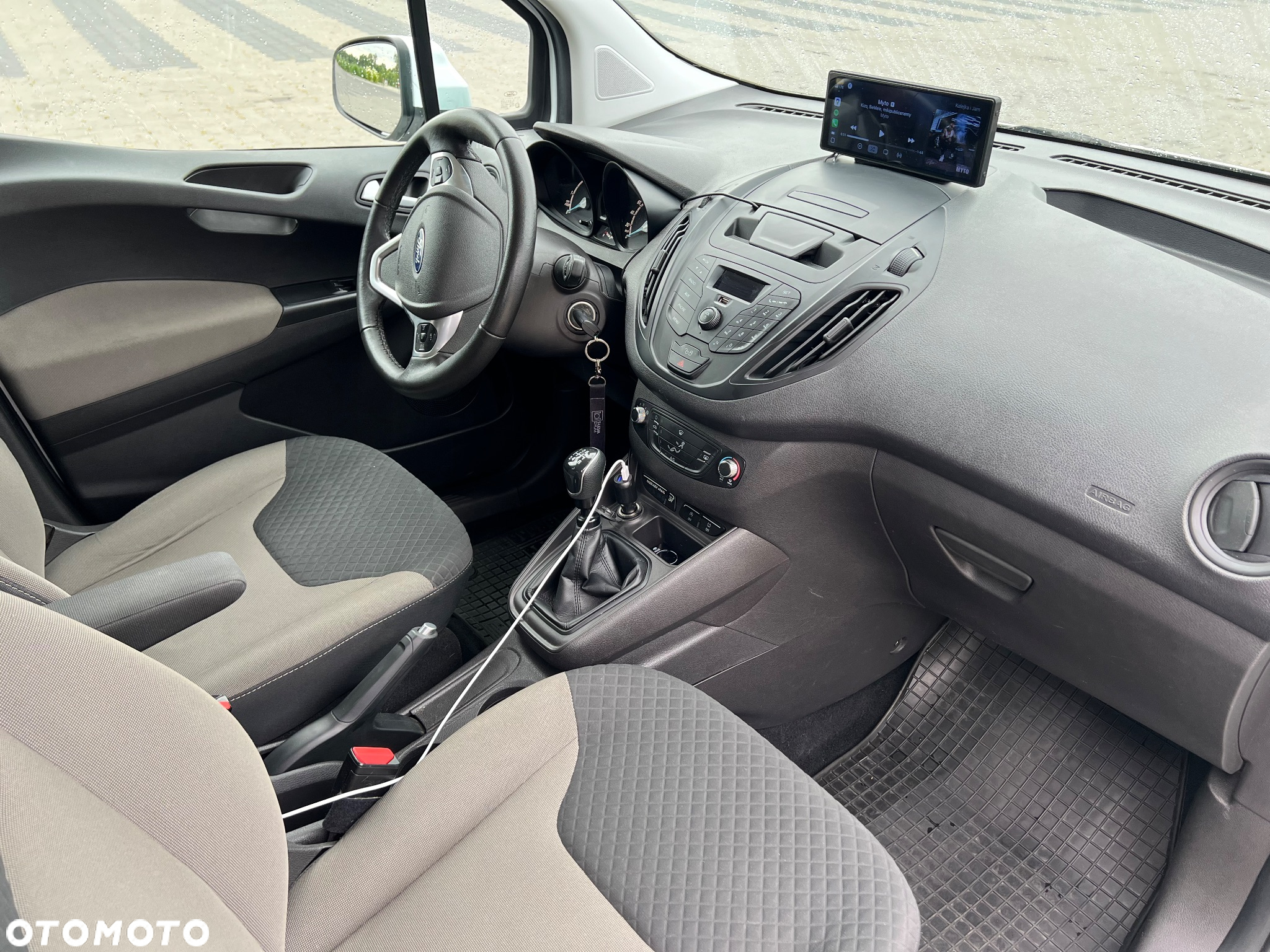 Ford Tourneo Courier 1.5 TDCi Trend - 14