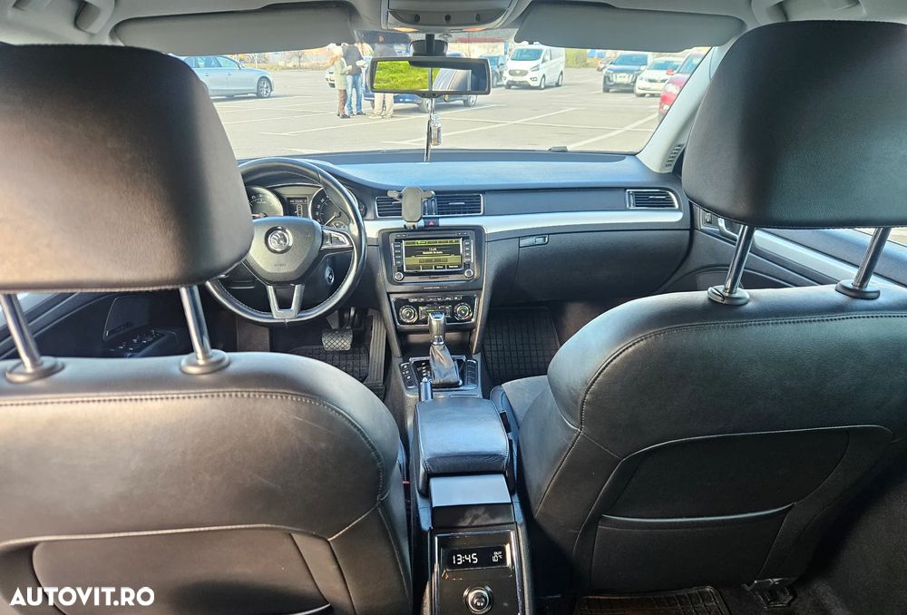 Skoda Superb 2.0 TDI DSG Comfort - 11