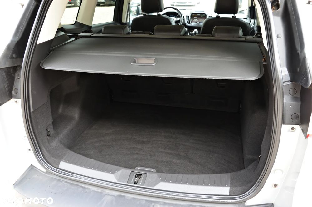 Ford Kuga 2.0 TDCi 4x4 Titanium - 33