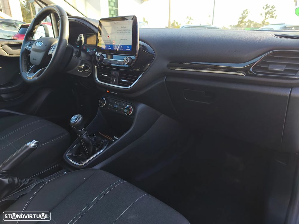 Ford Fiesta 1.1 S&S COOL&CONNECT - 9