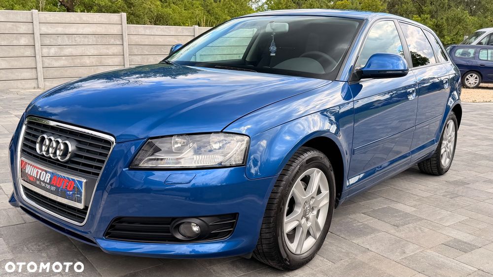 Audi A3 Sportback 1.6 Ambiente - 27