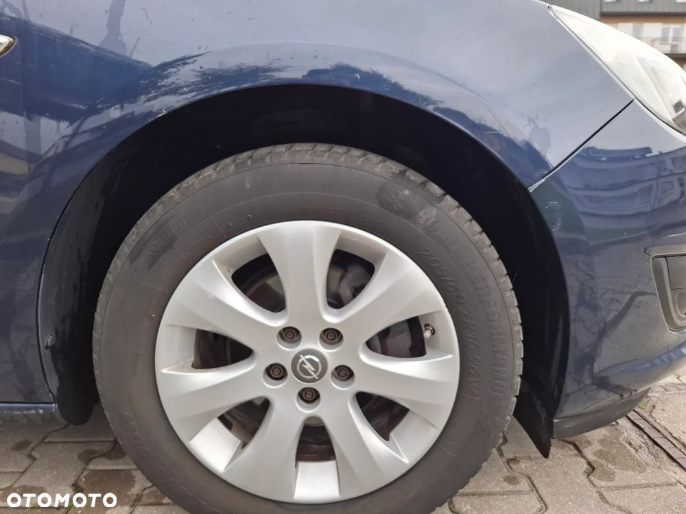Opel Astra IV 1.6 Active - 24