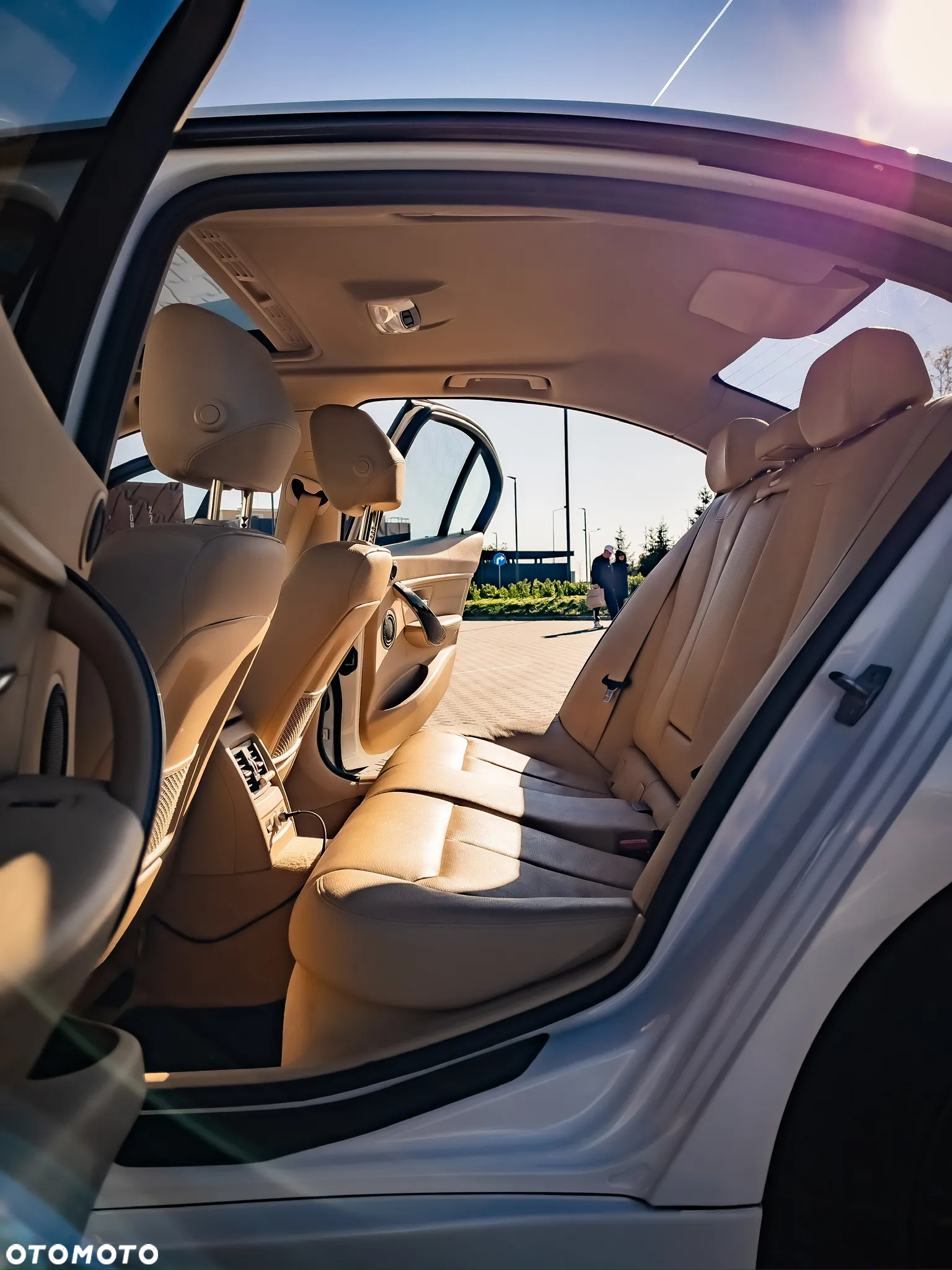 BMW Seria 3 335i xDrive - 14