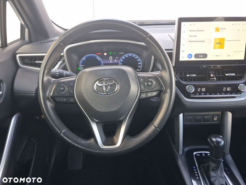 Toyota Corolla Cross - 15