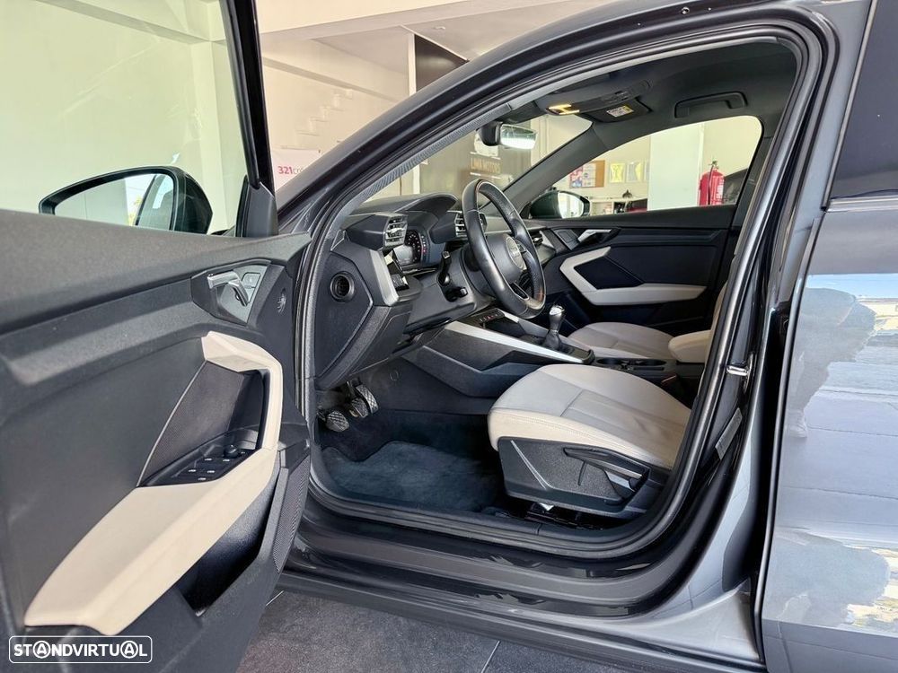 Audi A3 Limousine 30 TFSI Advanced - 10