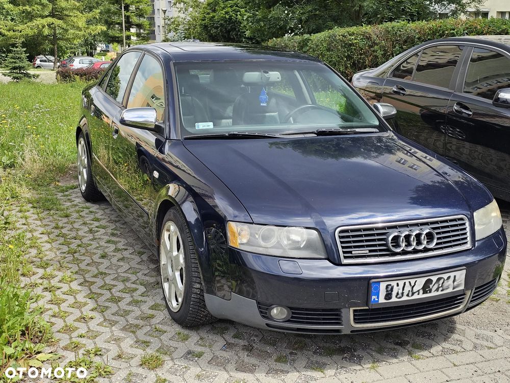 Audi A4 Limousine 1.8 T quattro - 1