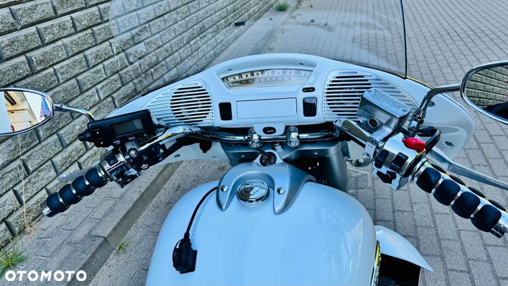 Yamaha XVZ - 11