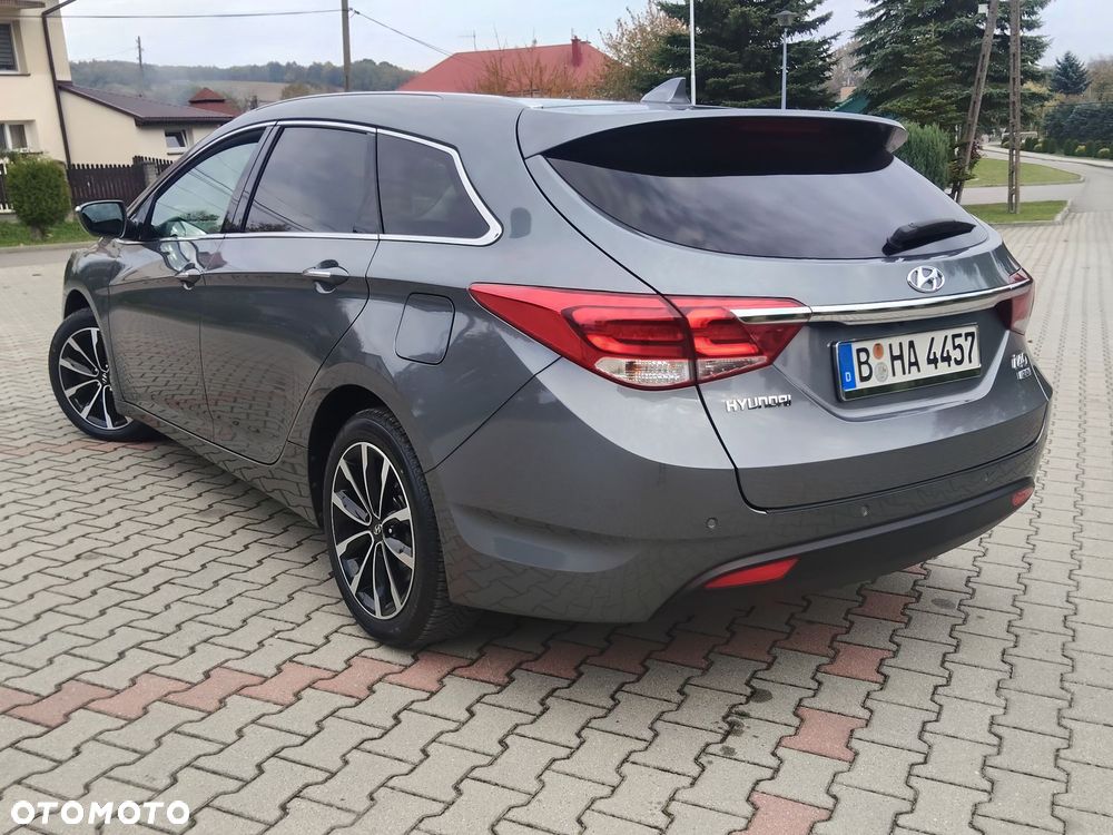 Hyundai i40 Kombi 2.0 Premium - 19