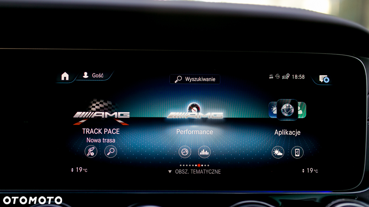 Mercedes-Benz AMG GT 53 4-Matic+ - 29