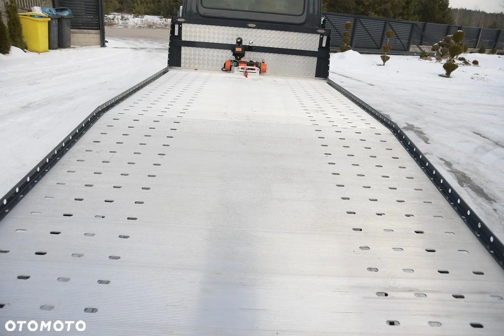 Iveco DAILY 35-180 * 3.0 Diesel 180KM * AUTOLAWETA * HiMATIC * NAVI * KAMERA COFANIA * IDEALNY STAN! - 22