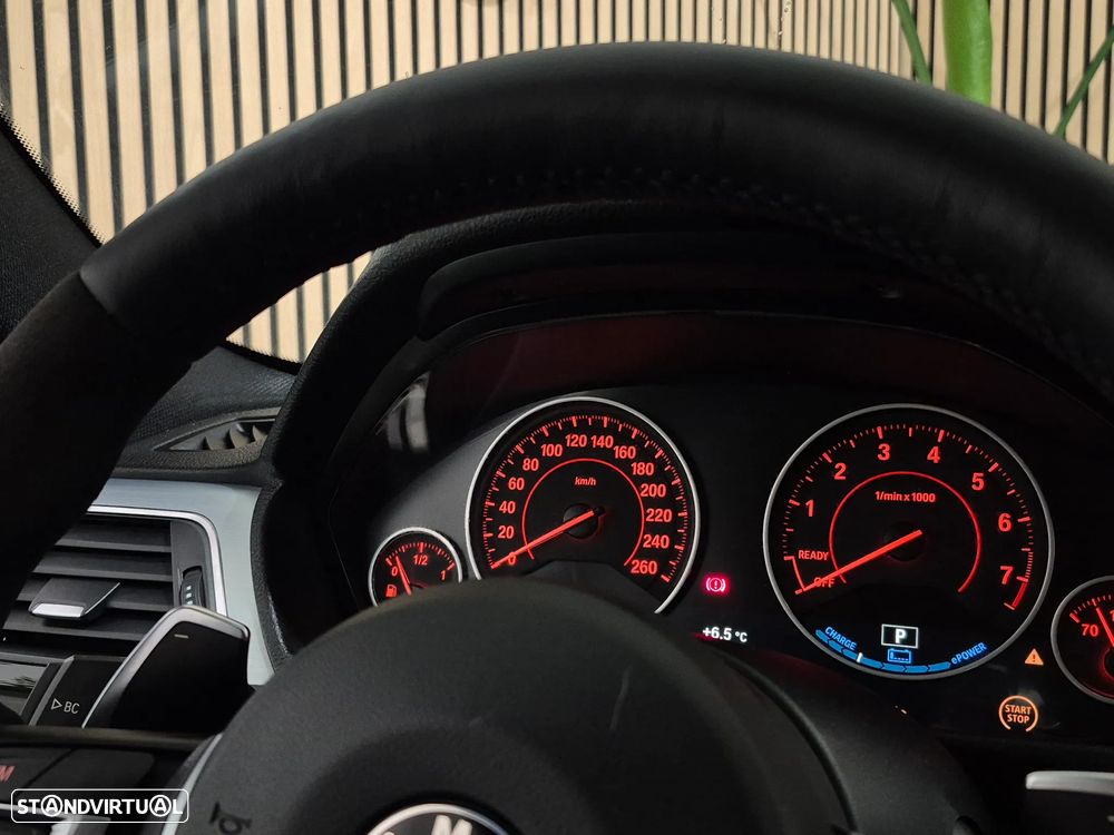 BMW 330 e iPerformance Pack M - 18
