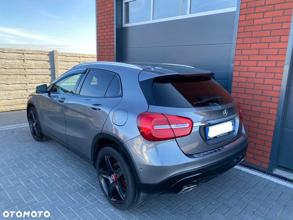 Mercedes-Benz GLA 200 CDI 7G-DCT Edition 1 - 4