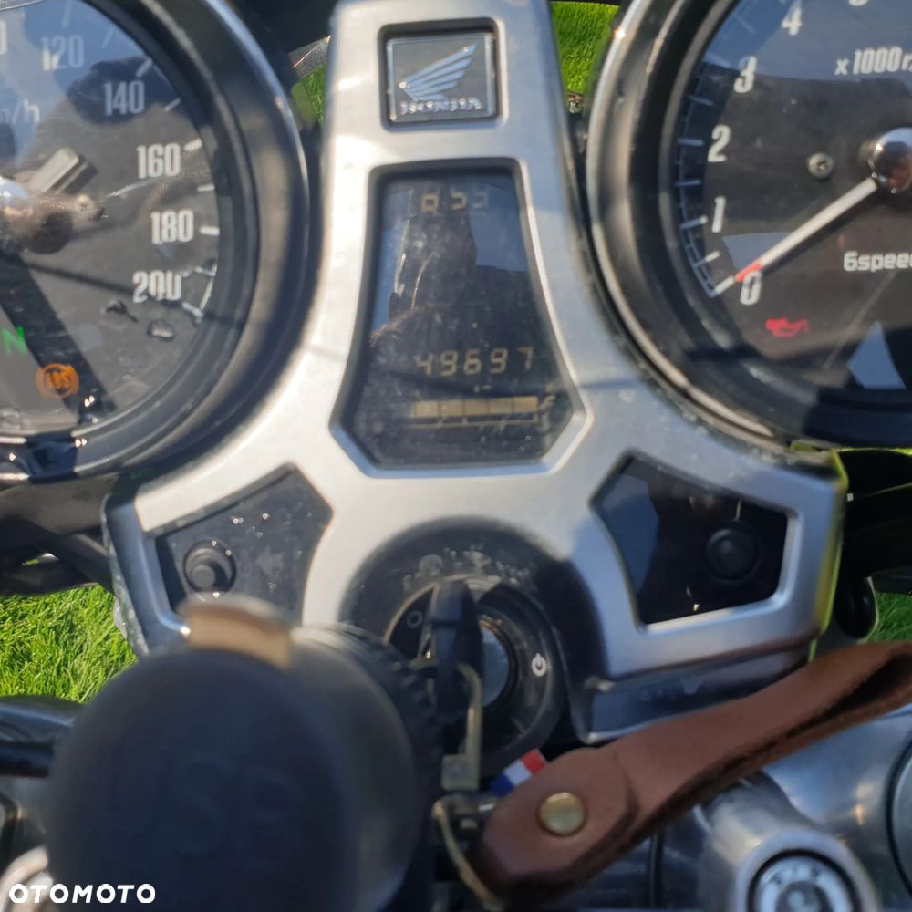 Honda CB - 8