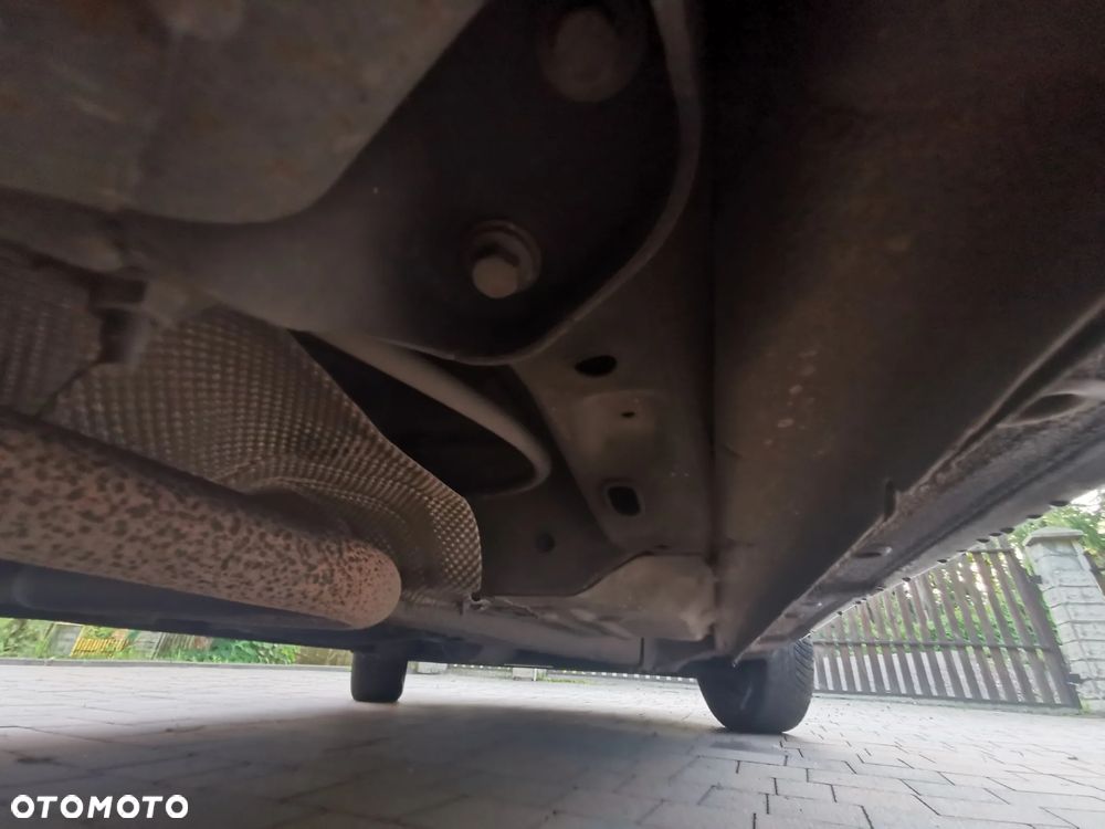 Ford Fiesta 1.4 Ghia - 12