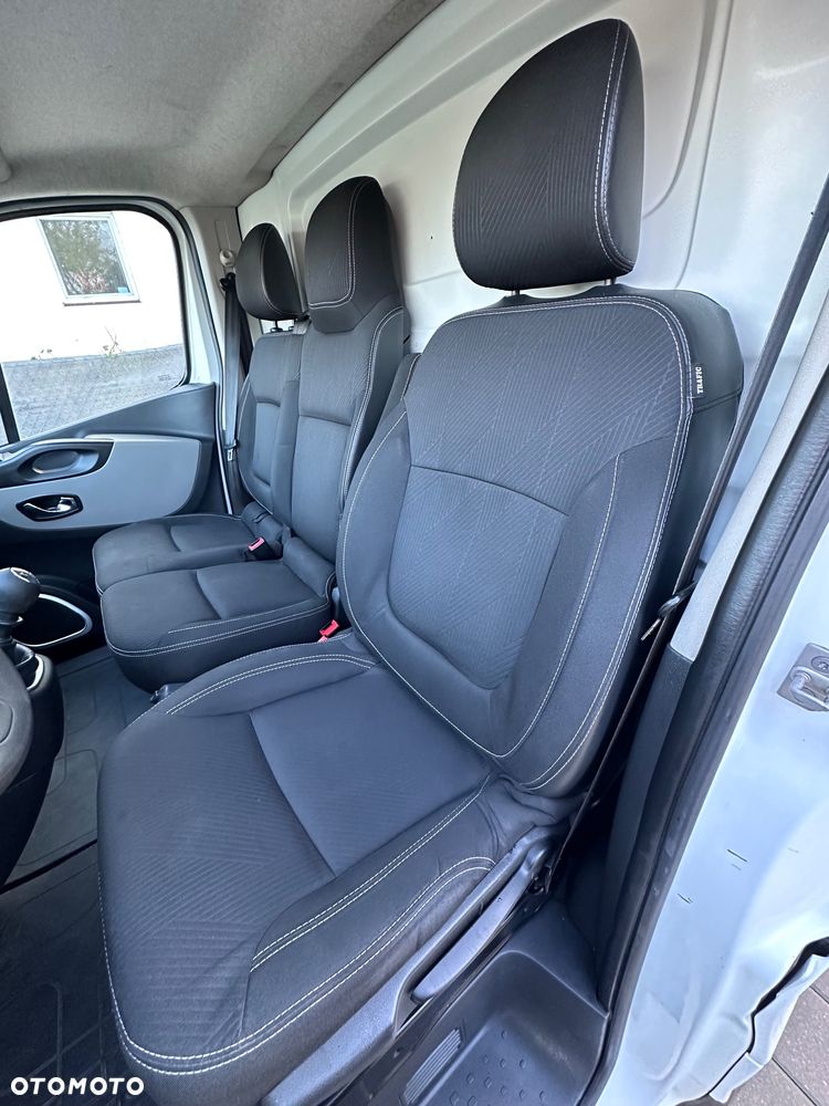 Renault Trafic - 13