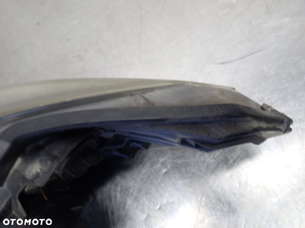LAMPA PRAWA PRZEDNIA XENON RENAULT LAGUNA II 1.9 8200354743 - 5