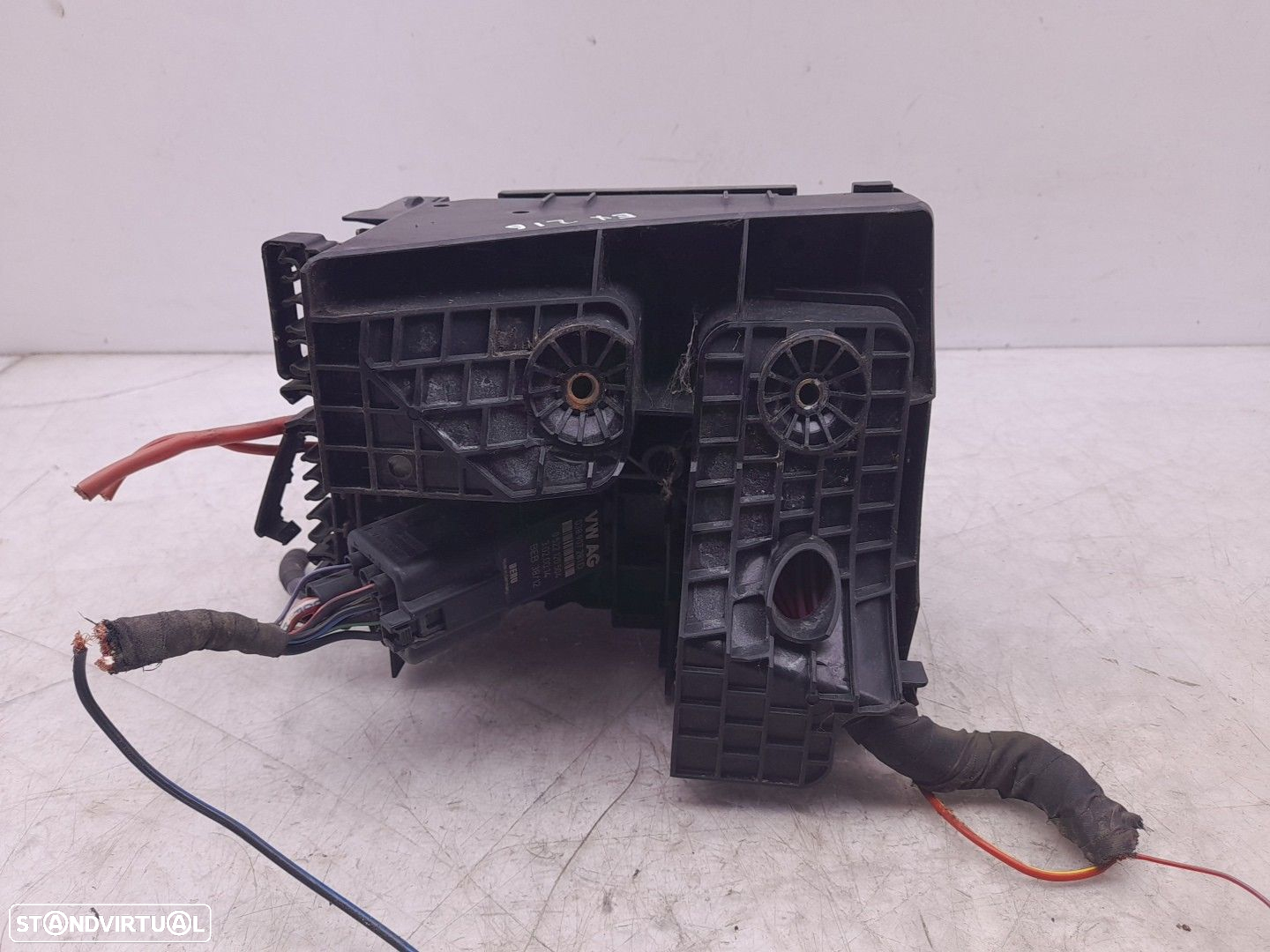 Caixa fusíveis / SAM / BSI VOLKSWAGEN Tiguan (5N) - 3