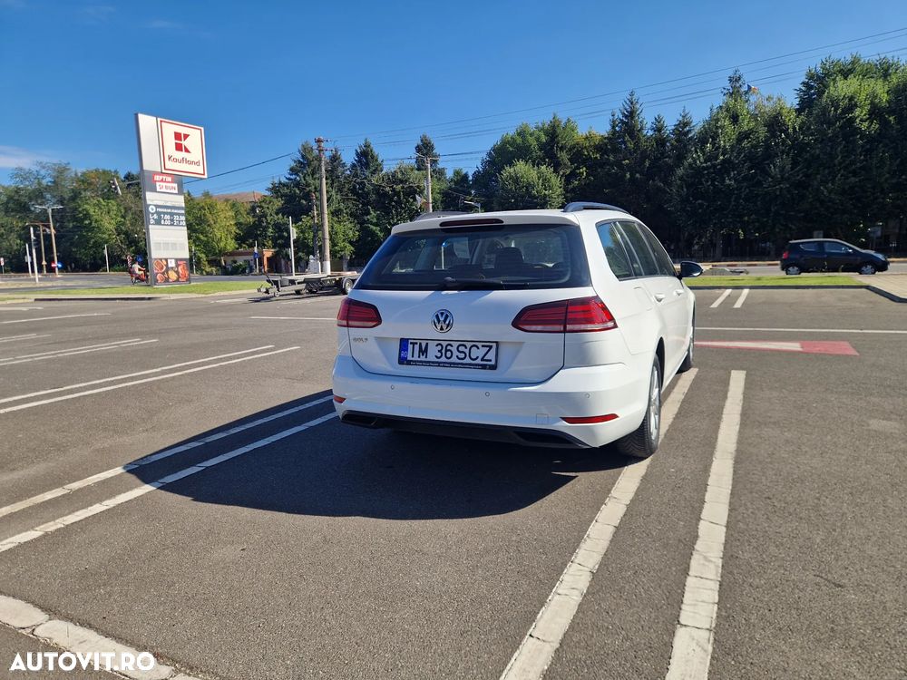 Volkswagen Golf 1.6 TDI Comfortline - 6