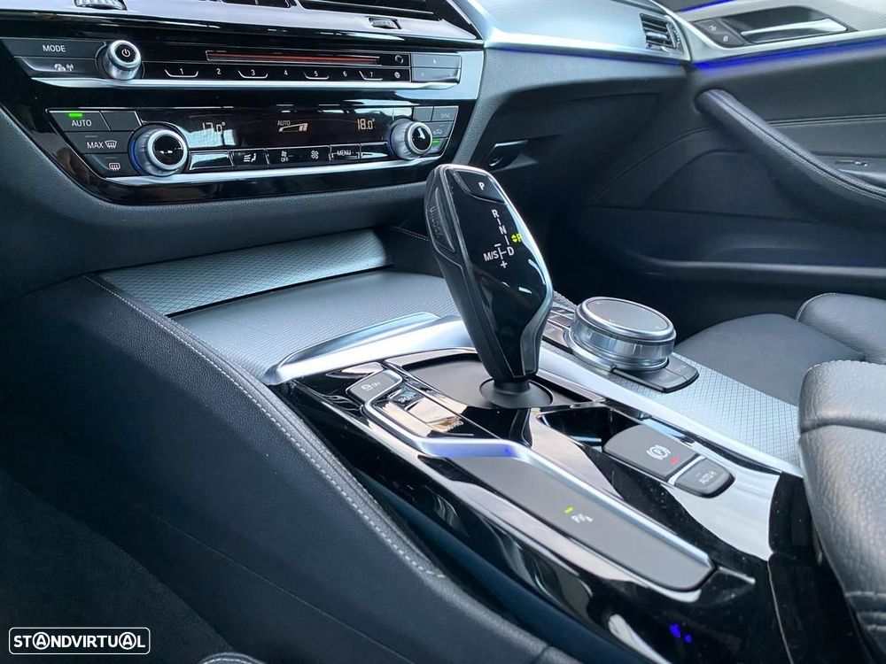 BMW 520 d Pack M Auto - 22