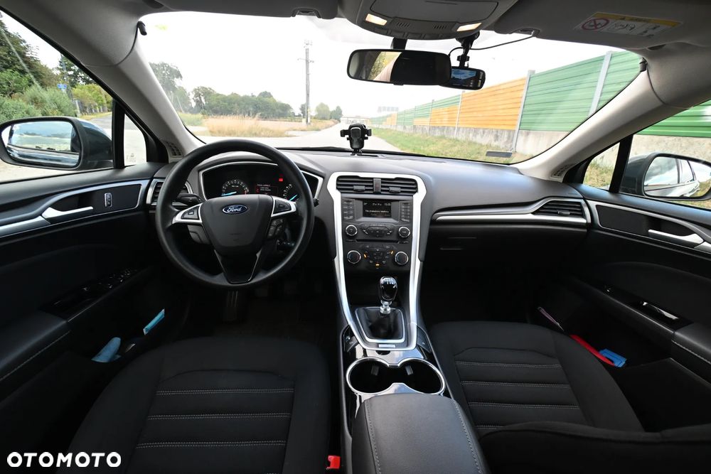 Ford Mondeo 1.5 EcoBoost Ambiente - 11