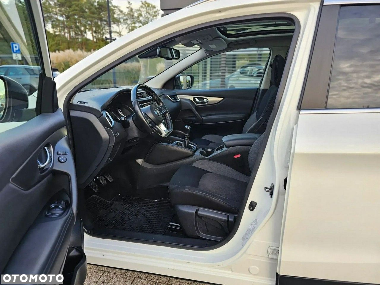 Nissan Qashqai - 16
