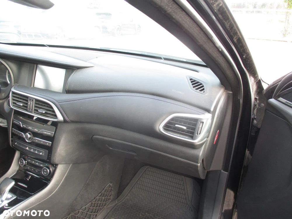 Infiniti Q30 2.2d DCT AWD Sport City Black - 7