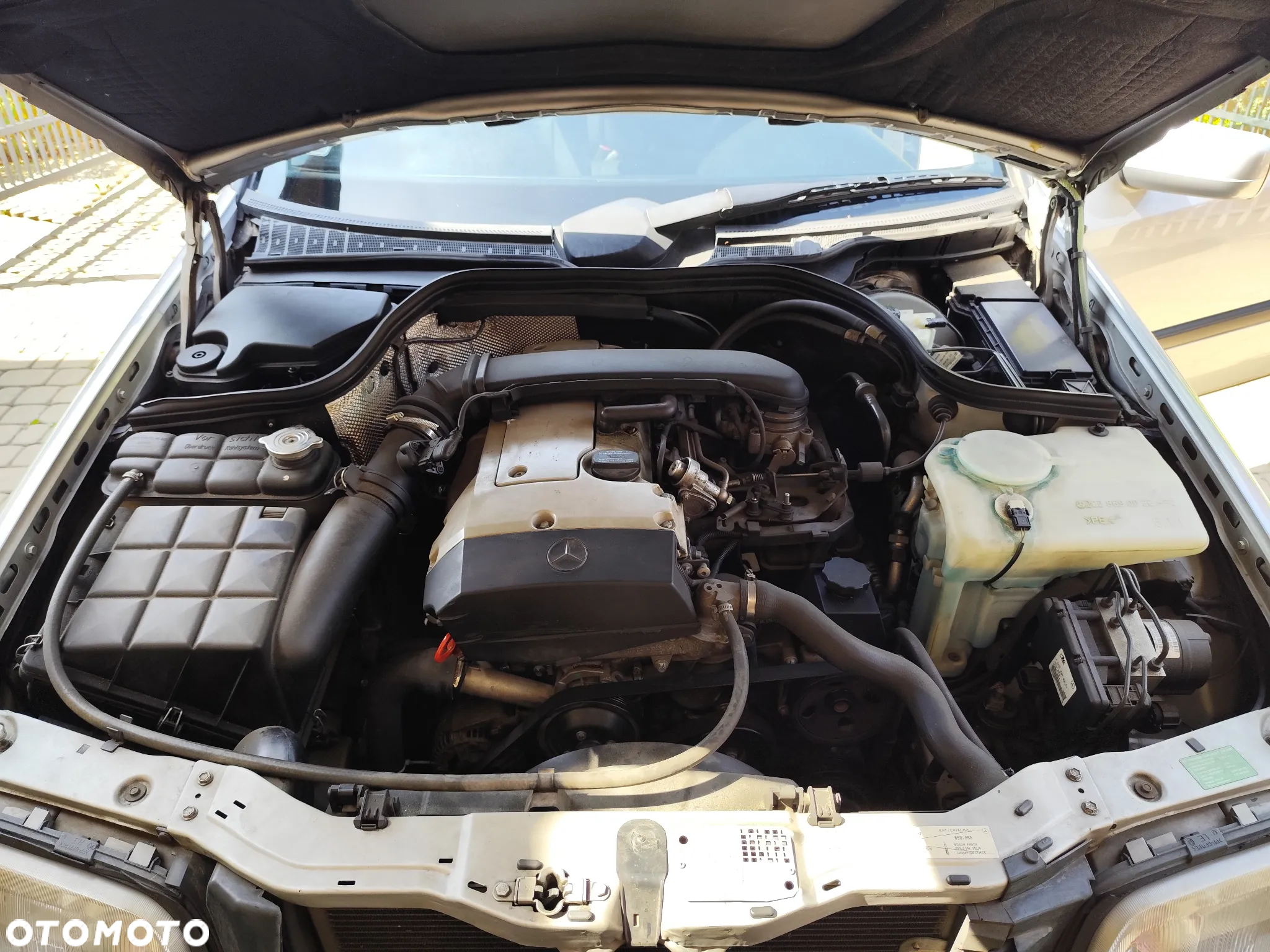 Mercedes-Benz Klasa C 180 T Classic - 15