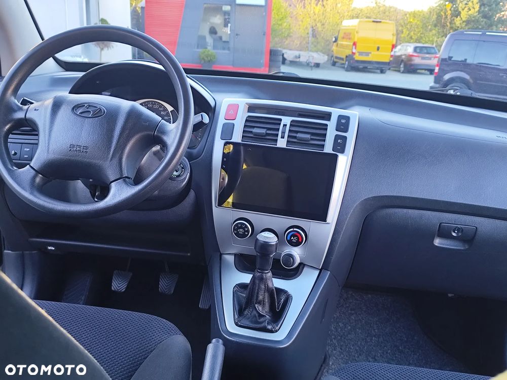 Hyundai Tucson 2.0 2WD GLS - 13