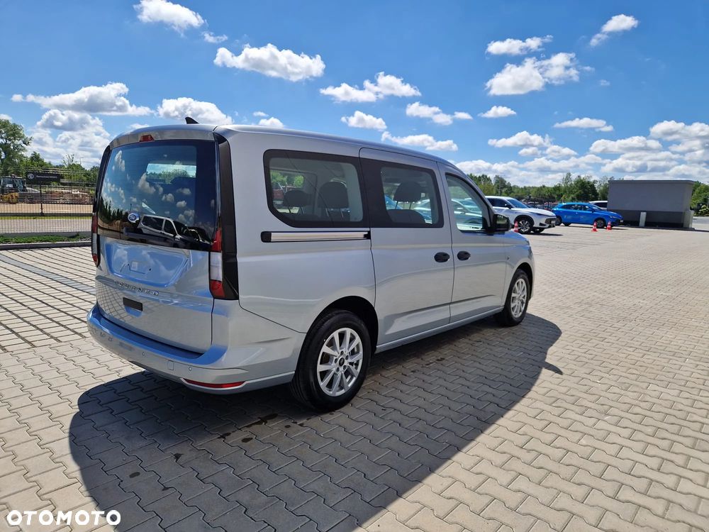Ford Tourneo Connect 1.5 EcoBoost Titanium - 9
